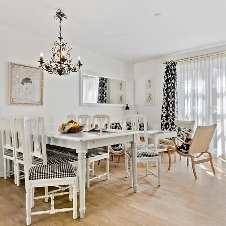 Дом отдыха Cozy In With Wifi